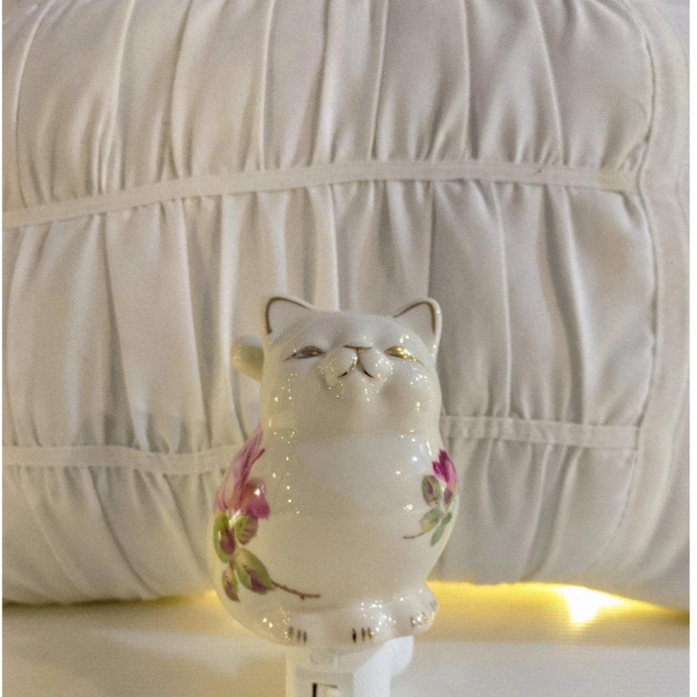 Porcelain 24k cat night light - Picture 4 of 6